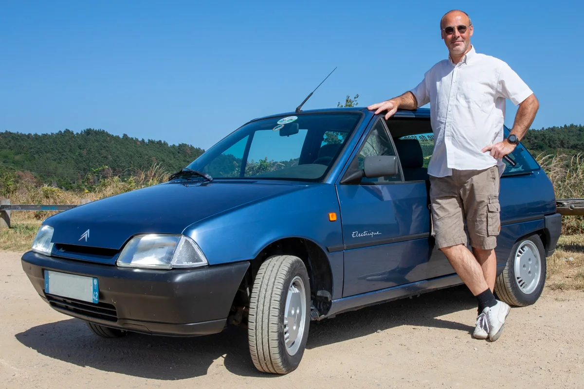 Témoignage – Hervé a relevé le Défi 1 000 km avec sa Citroën AX électrique à l’autonomie de 50 km !