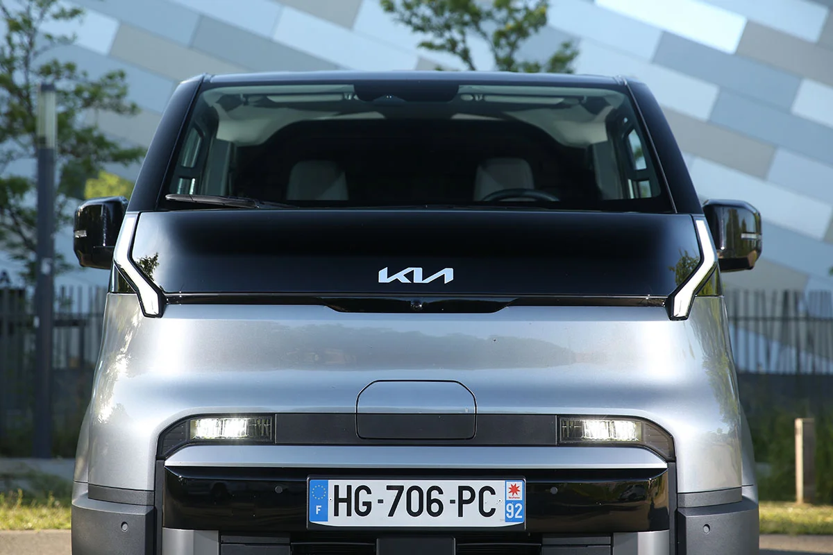 Kia ne s’attendait pas à ça : son utilitaire électrique se vend si vite que les livraisons sont limitées