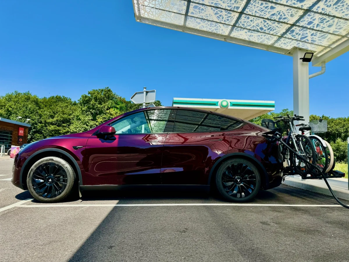 Partir en vacances en voiture électrique ? Les Français ont largement changé d’avis
