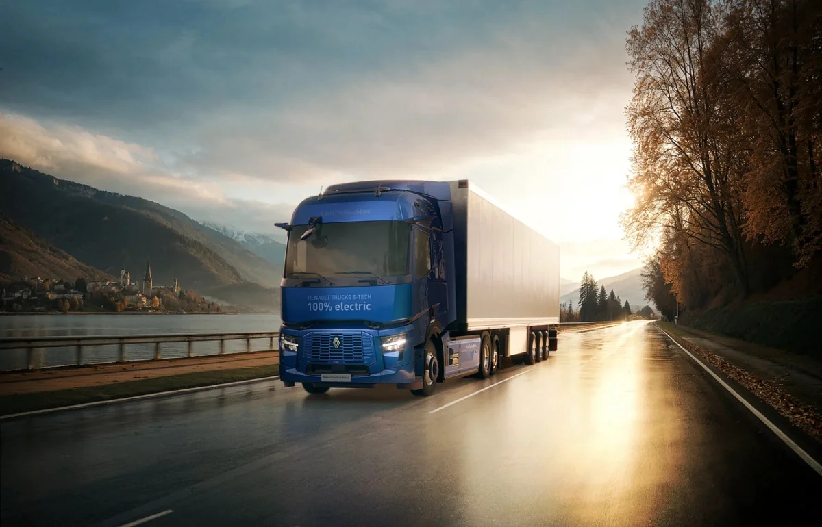 Le camion électrique de Renault atteint 660 km d’autonomie… mais il faudra faire des sacrifices