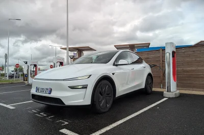 Top 20 des ventes de voitures électriques au premier semestre 2026 : la R5 battue par le Tesla Model Y