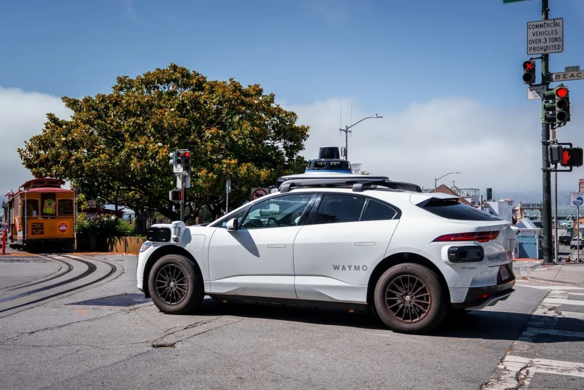 Les taxis autonomes de Waymo bientôt en France ? Cela se précise !