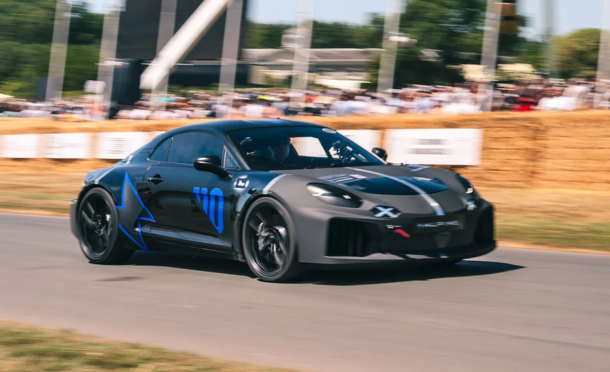 « Meilleure que la thermique » : Alpine affiche de grandes ambitions pour son A110 électrique !