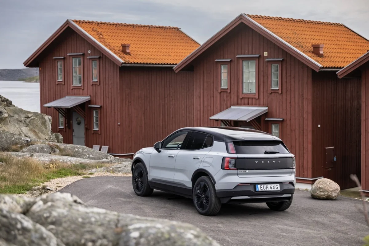 Volvo limite la casse grâce à l’électrique malgré un premier semestre difficile