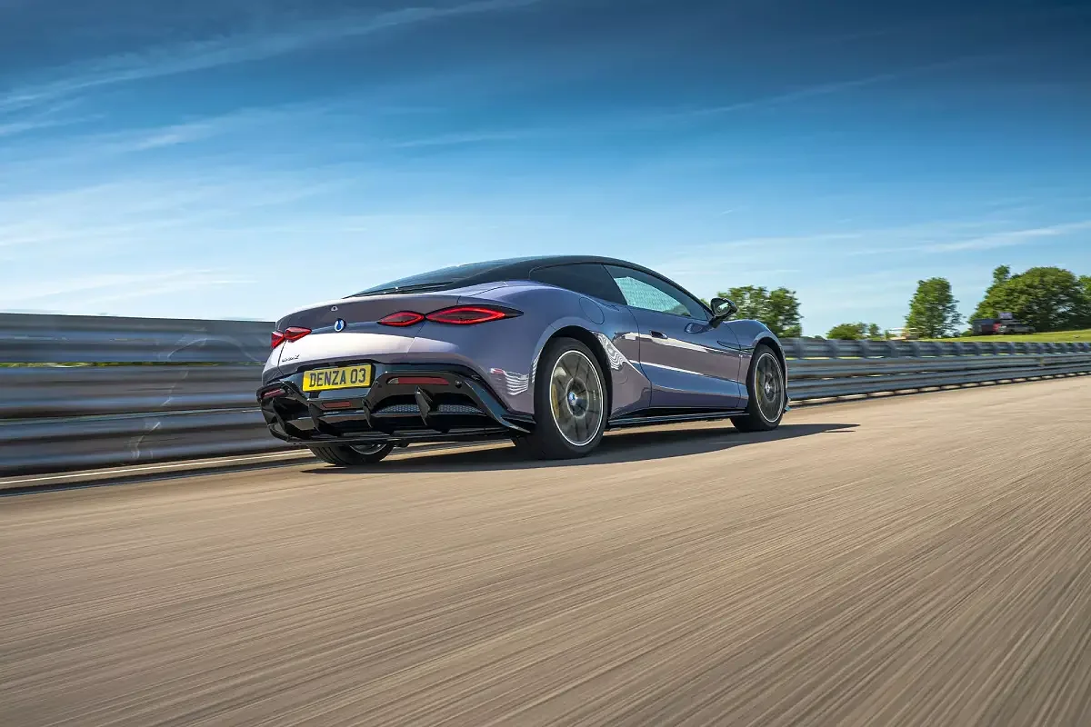 Denza Z : vraie « Ferrari » électrique, ou erreur de casting ?