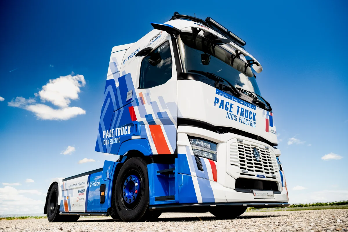 Ce spectaculaire camion électrique Renault sera de retour aux 24 Heures Camions du Mans