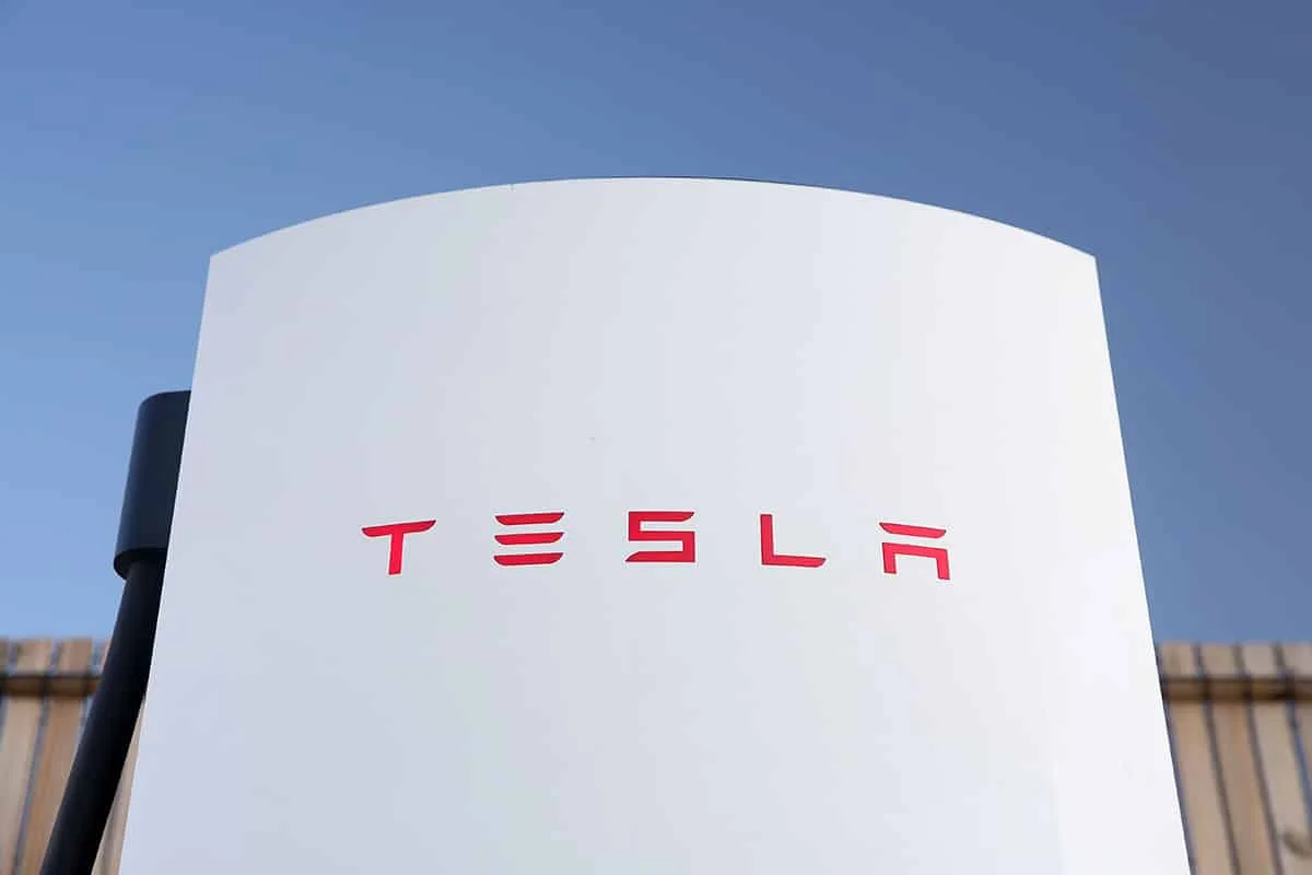 Feux en Gironde : la recharge devient gratuite dans ces stations de Superchargeurs Tesla