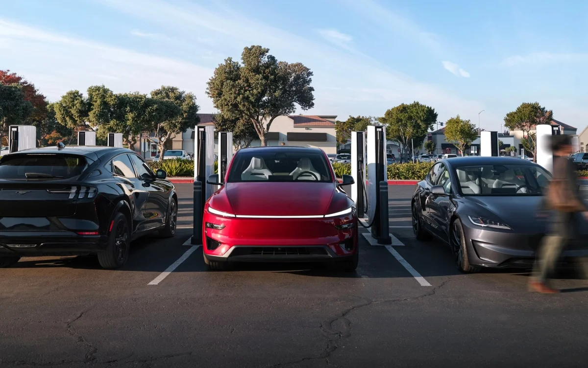 Superchargeurs en marque blanche : combien ça coûte d’installer des bornes Tesla pour une entreprise ?