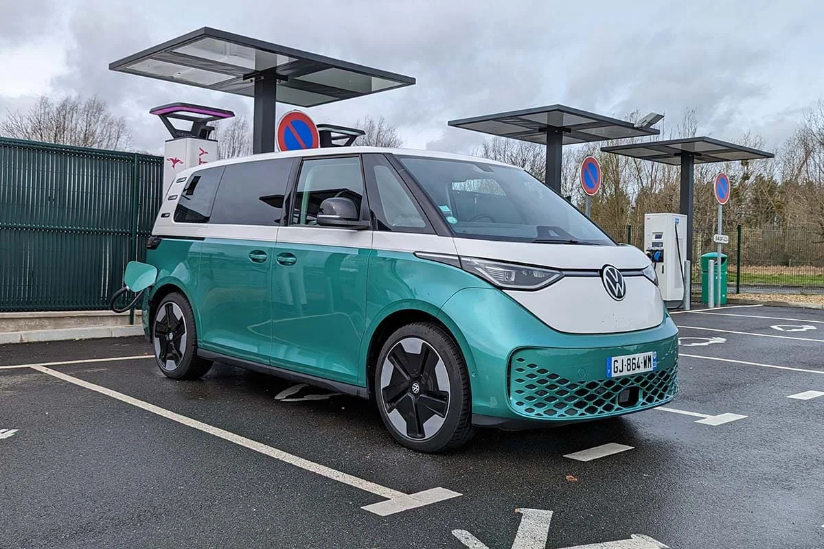 Volkswagen a envisagé un ID. Buzz avec prolongateur d’autonomie avant d’abandonner l’idée