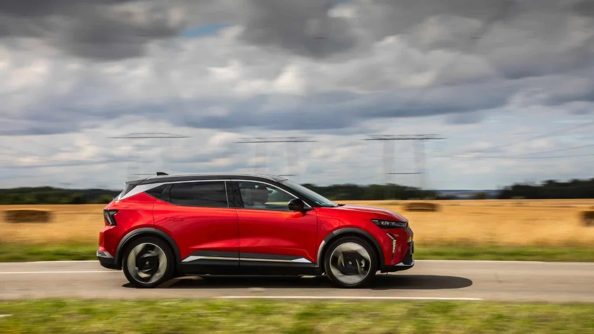 Non, la France ne va pas instaurer de taxe au kilomètre sur les voitures électriques