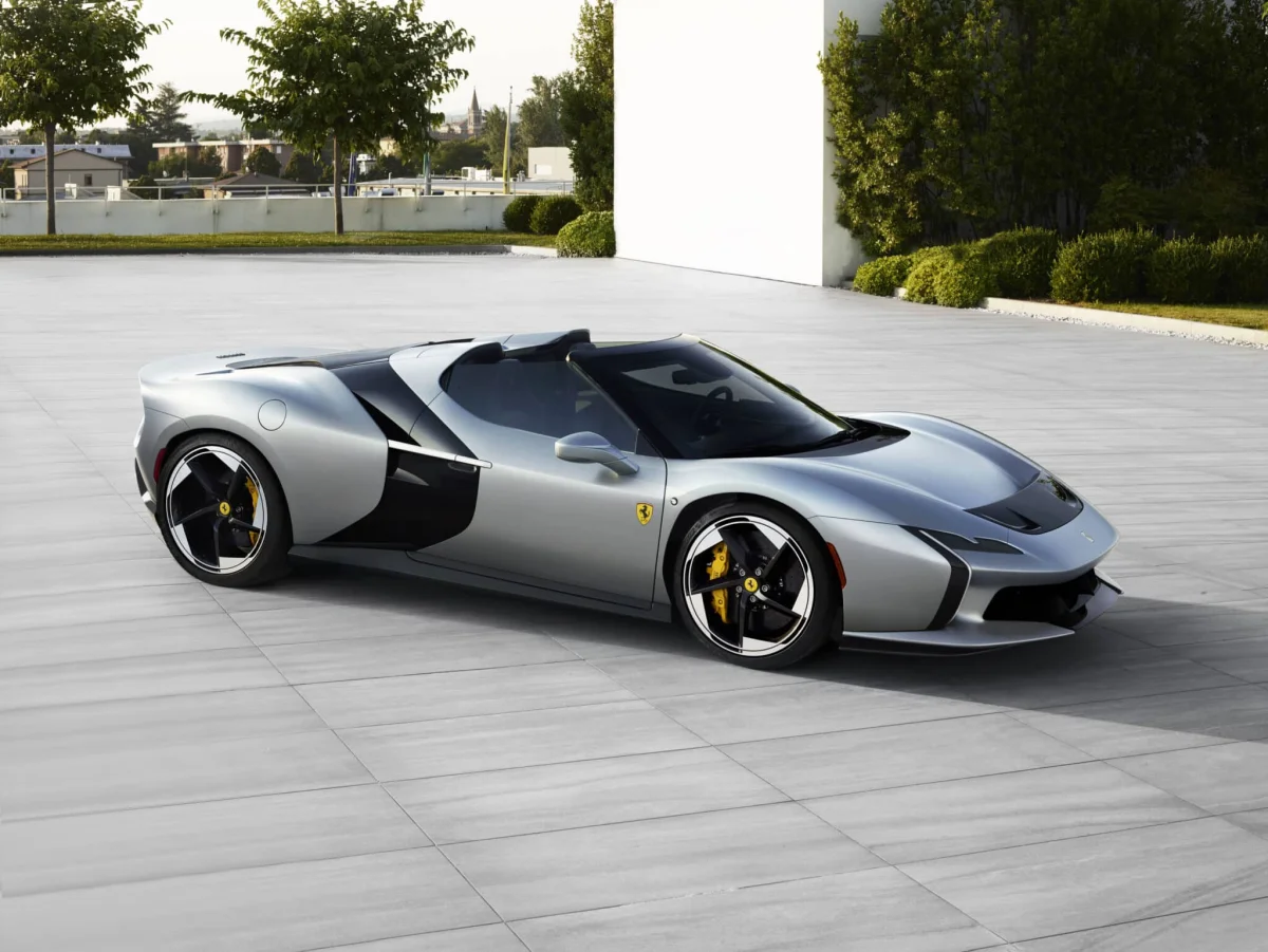 Ferrari dévoile la HC25, un roadster unique basé sur la F8 Spider