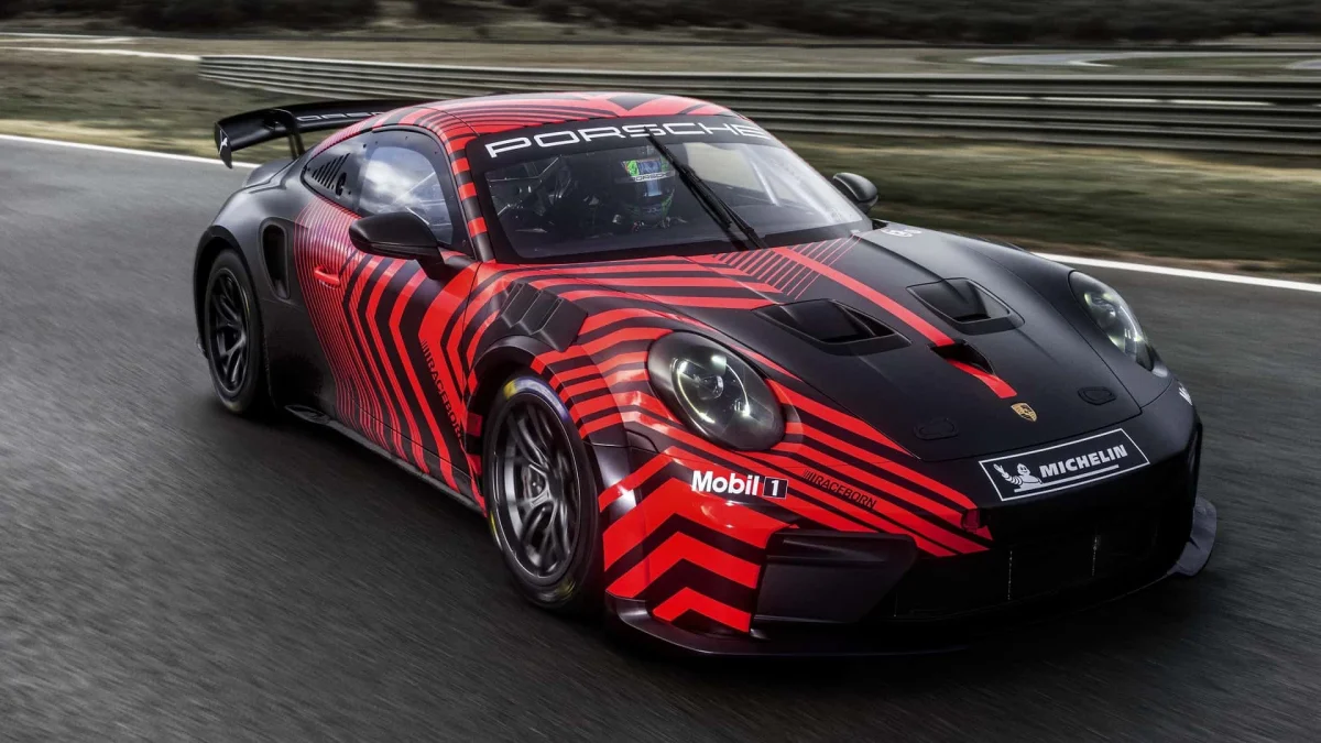 La nouvelle Porsche 911 GT4 R de course a perdu beaucoup de chevaux