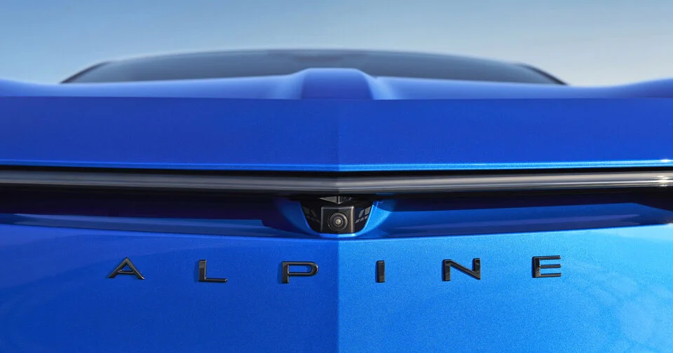Le passage au 100 % électrique se poursuit pour Alpine et la marque dieppoise joue une partie de son avenir avec sa future Alpine A110 électrique !