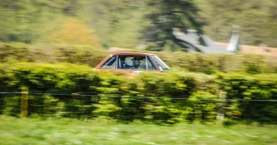 Ce célèbre chanteur participe au Tour Auto