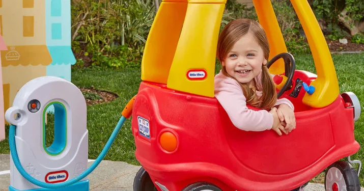 Les passionnés de voitures électriques pourront désormais offrir une station de charge à leur enfant