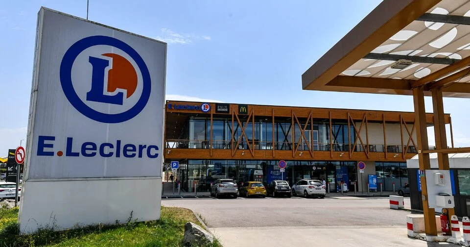 Boutiques d'autoroutes : jusqu’à 25 % d'écart pour le même produit, la bataille des prix gagne les aires de services