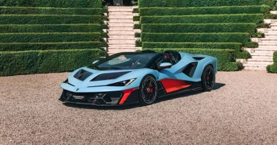 S’il se met à pleuvoir, la Lamborghini Fenomeno Roadster ne vous protègera pas