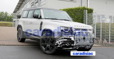 Après six années de présence dans les concessions, le Land Rover Defender va bénéficier d’une belle remise à niveau grâce à un restylage.