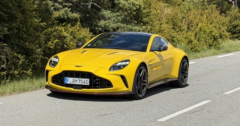 Pourquoi la nouvelle Aston Martin Vantage S est presque « cadeau » en exagérant à peine