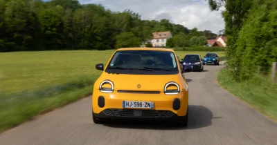 BMW iX3, Honda Prelude et Renault Twingo élues voitures préférées des journalistes français.