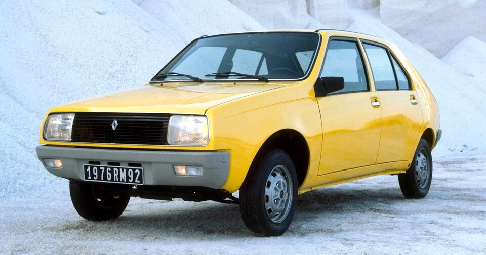 Les cinquante d’une voiture qui a failli être géniale : la Renault 14