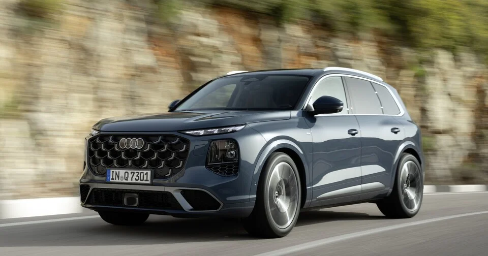 Le nouvel Audi Q7 fait peau neuve, mais conserve un moteur de " l'ancien monde "