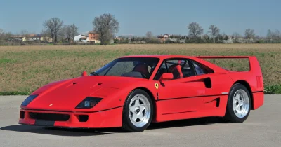 Les révolutionnaires Ferrari F40 : de la piste à la route