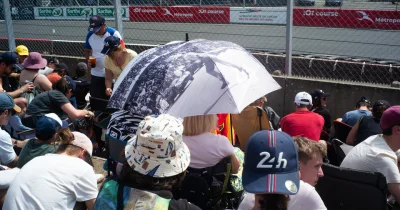 Les 24-Heures du Mans côté fauteuils pliants et ombrelles