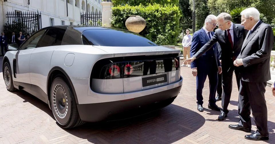 « Même si Ferrari m'oblige à l'acheter, ça vaut le coup » : y aura-t-il du chantage aux clients sur la Luce électrique ?
