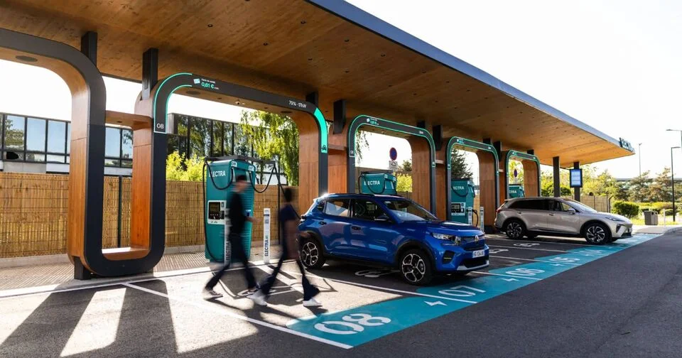 Recharge électrique : Electra veut en finir avec la galère des badges et des bornes en panne