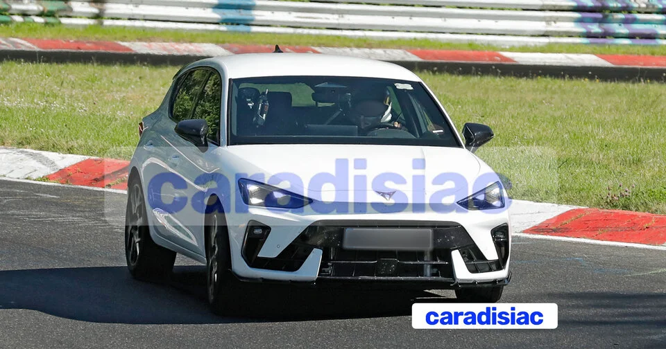 La future sportive espagnole Cupra Leon VZ TCR entre dans sa dernière période de validation avant son lancement commercial en fin d’année.