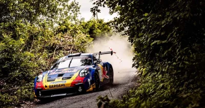 Sébastien Loeb a failli gagner un rallye avec une Porsche complètement hors normes