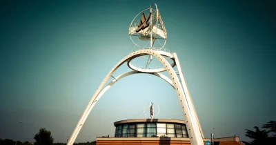 L’Autogrill de l’aire de Villoresi Ovest, Tour Eiffel des autoroutes italiennes