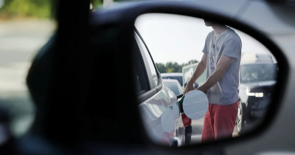 Essence à prix coûtant : l'appel de Serge Papin face à la flambée des carburants