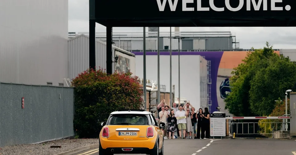 Il dépasse le million de kilomètres au volant de sa vieille Mini diesel