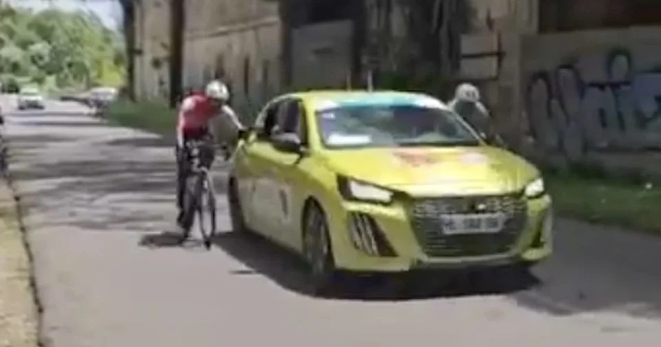 Au Tour de Guadeloupe, des tricheurs s’agrippent à une Peugeot 208