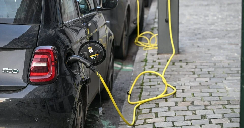 Voitures électriques : pourquoi ces équipements indispensables sont-ils la cible de pillages massifs ?