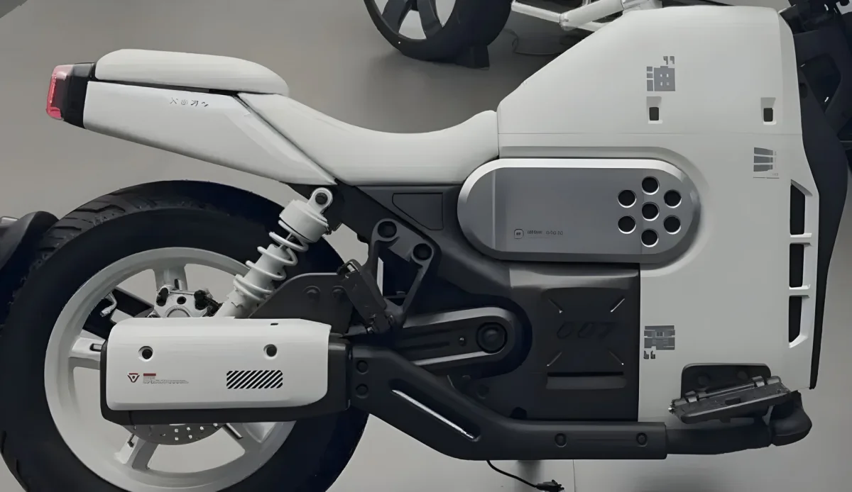Plus de problème de bornes… le pari audacieux de Chery avec sa moto électrique à prolongateur d’autonomie