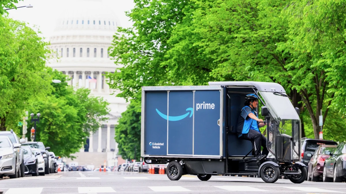 Livraison urbaine : les vélos-cargo électriques d’Amazon vont-ils remplacer les fourgonnettes ?