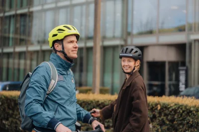 Ce casque vélo électrique veut jouer les stars de la ville… sans faire exploser le prix