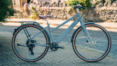 Temple Electric II : 19,27 kg et 2 195 € pour un vélo électrique urbain épuré