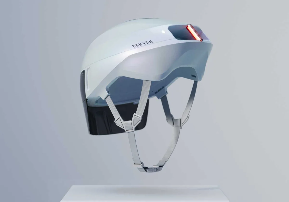 Canyon Stingr Smart : le casque à réalité augmentée qui veut révolutionner la sécurité à vélo