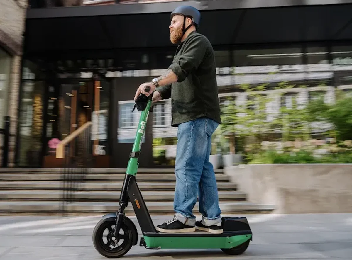 Après Paris et Madrid, cette autre grande ville européenne bannit les trottinettes en libre-service