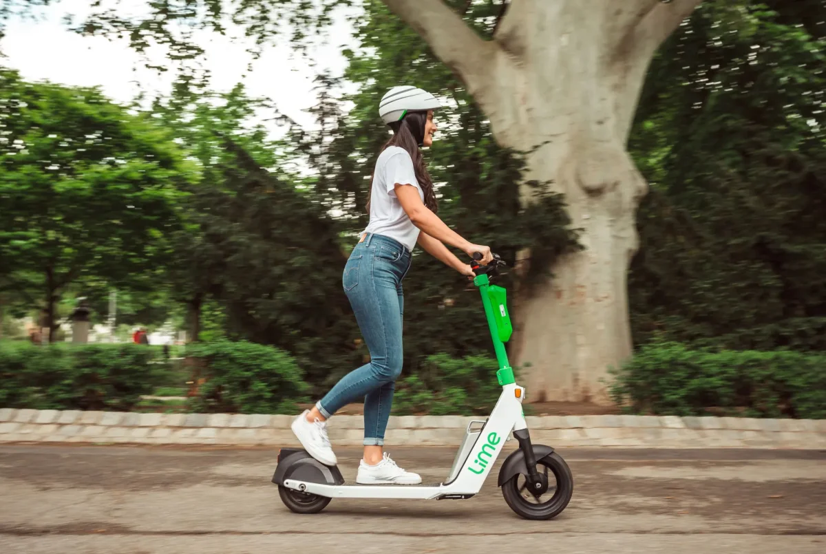 Trottinette en libre-service et accident : l’Allemagne a-t-elle trouvé la bonne alternative à l’interdiction ?