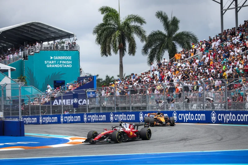 [VIDÉO] : L’étrange action de Ferrari derrière la Safety Car à Miami