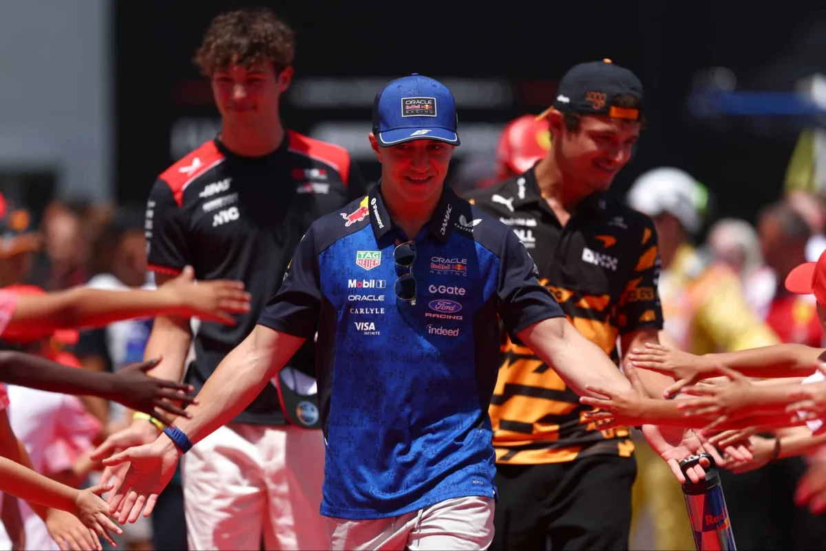 Hadjar demande à Red Bull de revoir ses procédures de départ