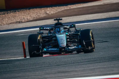 Russell impérial en Autriche, Verstappen et Antonelli complètent le podium