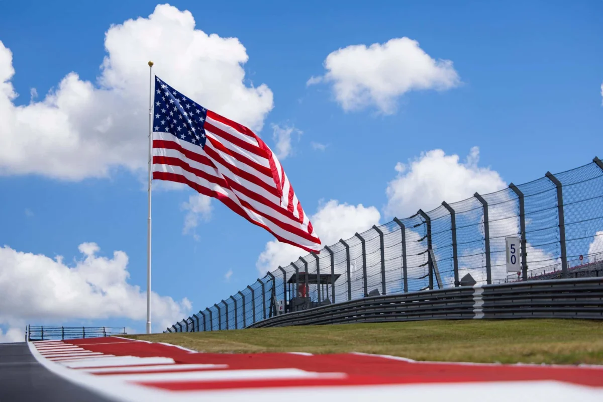 Qu’est-ce qui se trame entre Austin et Silverstone ?