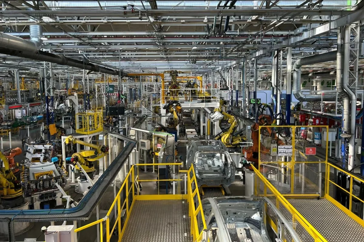 Stellantis, Ford, Volkswagen… les constructeurs européens ouvrent leurs usines aux groupes chinois