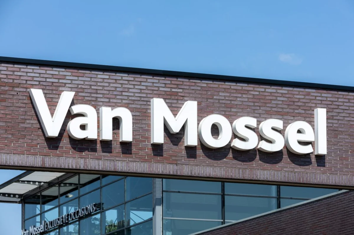 Le néeerlandais Van Mossel devient le premier groupe de distribution en Belgique